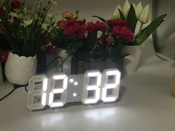 1 stk. 3D LED Digital Vægur Lille Alarmur Fjernbetjening