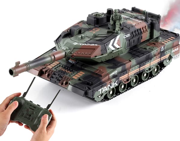 Fjärrstyrd stridsvagn för pojkar, militär stridsvagn med rök, ljus och ljud
