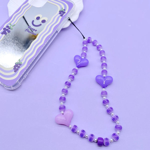 Kawaii Hjärtformade Pärlade Telefonberlocker Handgjorda Akryl Armband