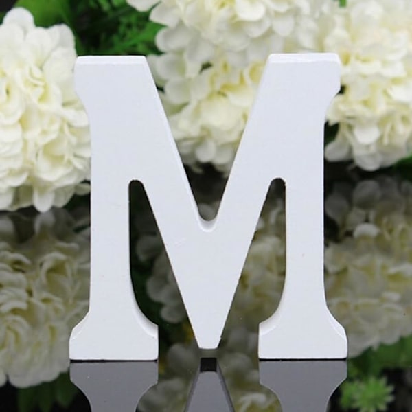 7 kpl (MARRY ME) Koristeellisia Puukirjaimia, 26 Valkoista Puista Aakkost