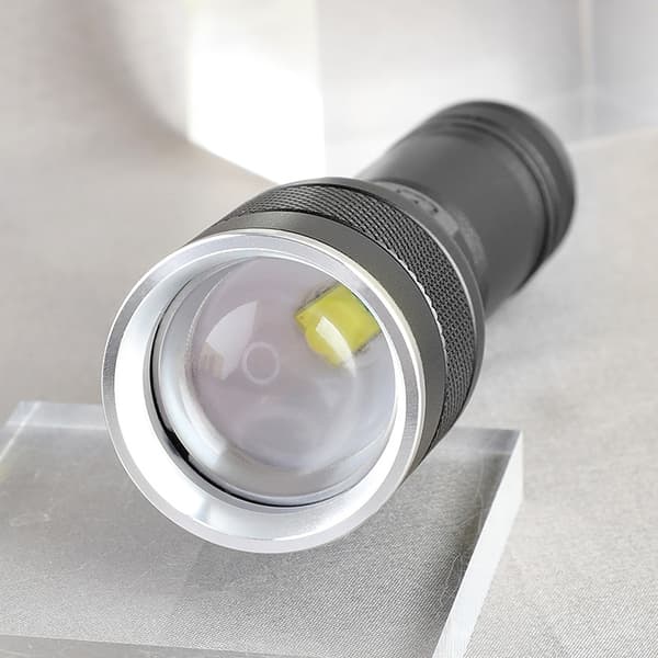 ampe Ladattava LED-taskulamppu, 2 kpl 2000L Ultra Tehokas Milit
