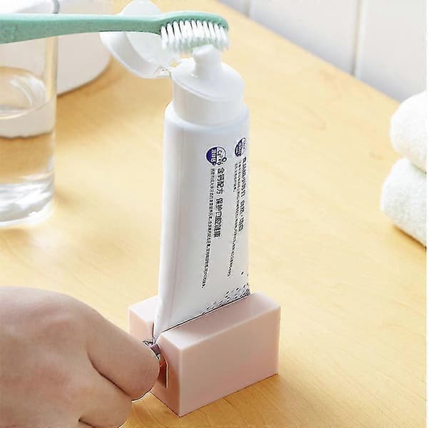 Tannkrempresser Ekstruder Rensemiddel Trykk Dispenser Enhet Husholdning Lat Rullende Holder Clip-on Baderomstilbehør A Random 3CPS