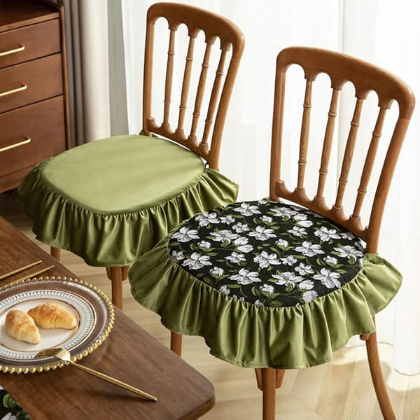 Lysegrøn stolpude med vintageprintet blonde