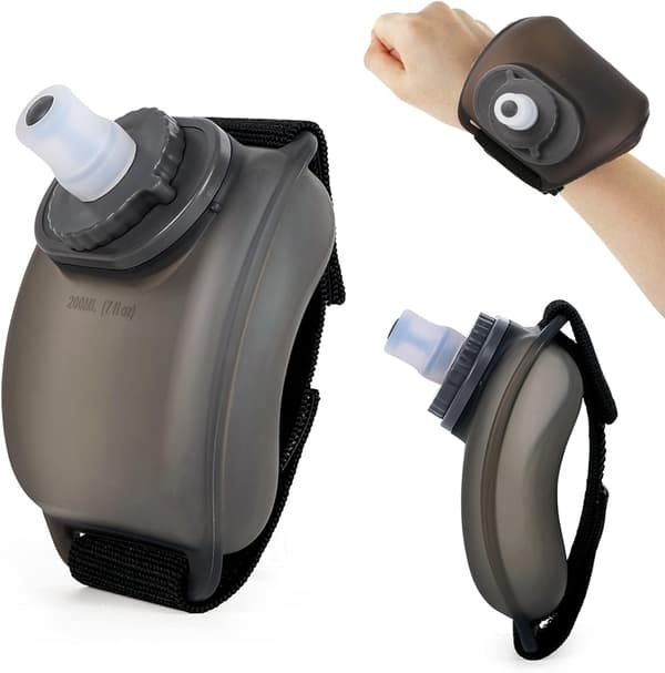 200 ml sportflaska med handledsrem (svart) och band