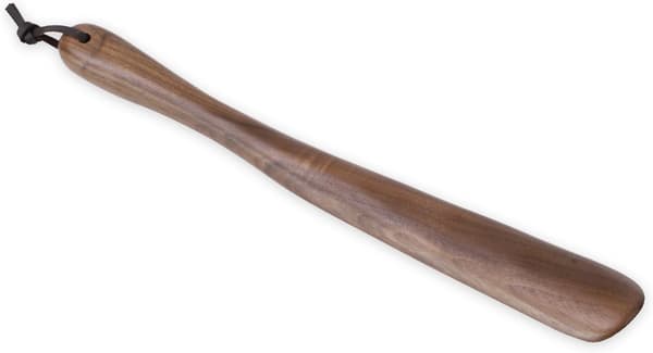 Skohorn i tre, 38 cm langt håndtak, egnet for eldre menn og kvinner