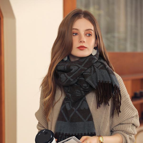 Höst- och vinterkärlekstryckta halsdukar, rutiga halsdukar, modeaccessoarer