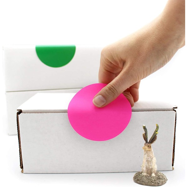 2 tommer rundt mærkat, fluorescerende pink, permanent farvekodet prik S