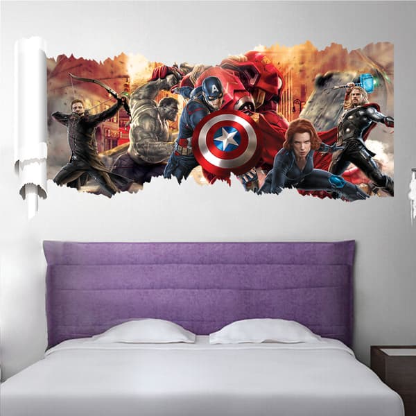 Marvel Avengers -vinyylitarrat rikottuun seinään, makuuhuoneeseen