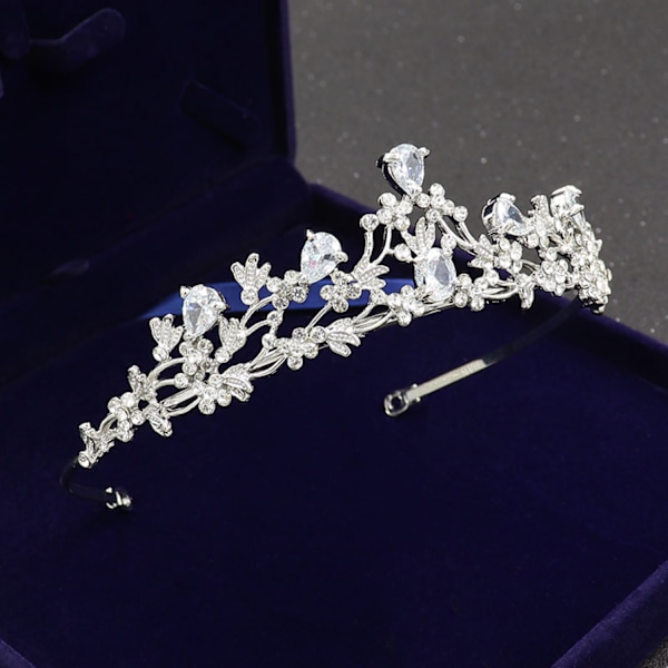 ##/Vit krona, kristallblommornament##/