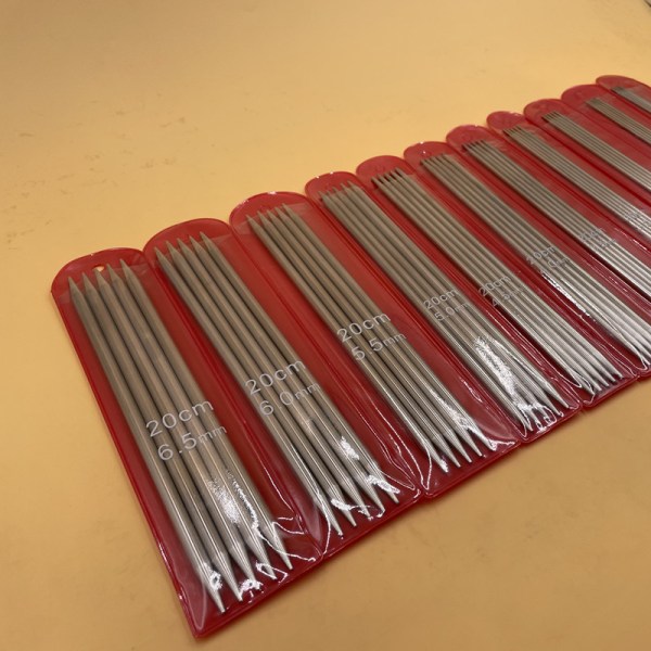 Dubbla stickor för stickning, 20 cm korta metallstickor