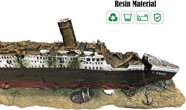 Akvariumdekoration i form av Titanic-vraket - i resin