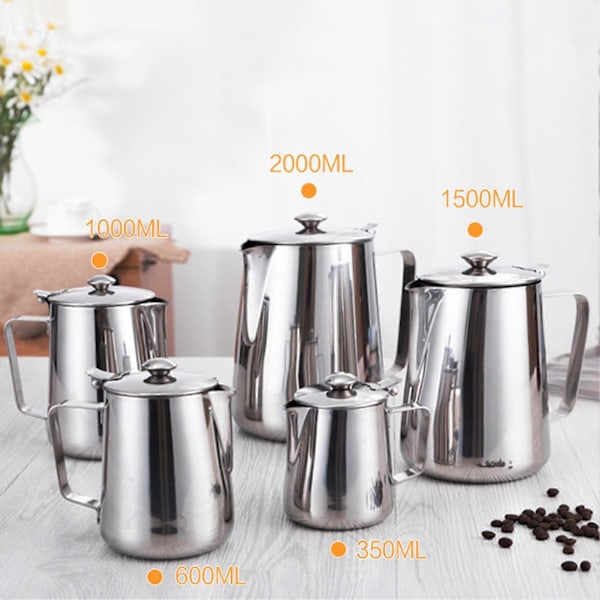Mjölkskumningskanna med Lock Multifunktionell Rostfri Latte Art Mjölkskummare Kopp Barista Verktyg 2000ml