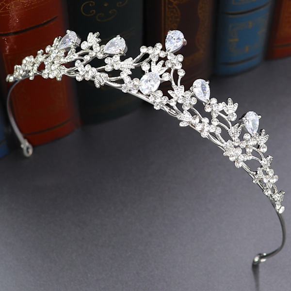 ##/Vit krona, kristallblommornament##/