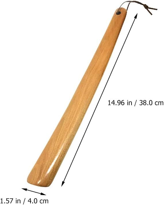 Puuinen kenkälusikka, pitkällä kahvalla, kenkien pukemisen apuväline