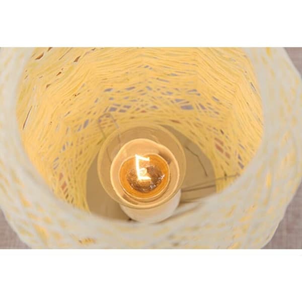 Nattbordlampe med tre- og rottingtau-støtte (beige)