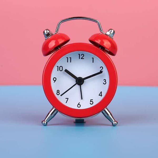2-delt rosa dobbeltklokke vekkerklokke retro stille nattbord A
