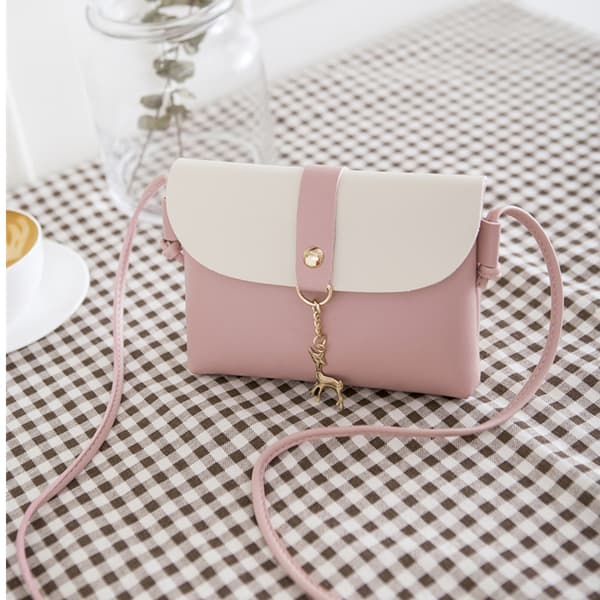 Lille crossbody taske (pink) med hjortevedhæng, PU læder kryds