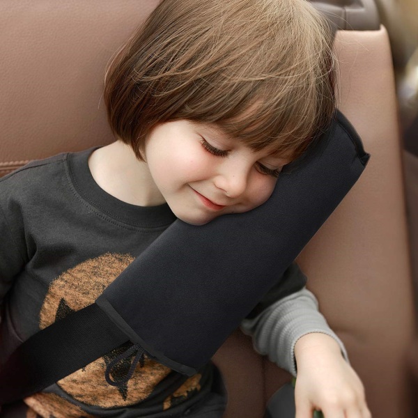 Svart säkerhetsbälteskudde för barn, extra mjukt stöd resepillo
