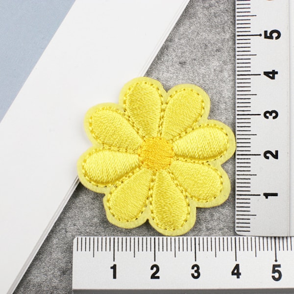 ##/Set med 36 strykjärnslappar, mini broderade lappar##/