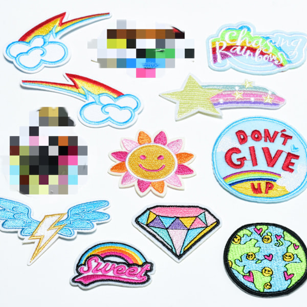 ##/Pakke med 28 brodererede stofpatches##/
