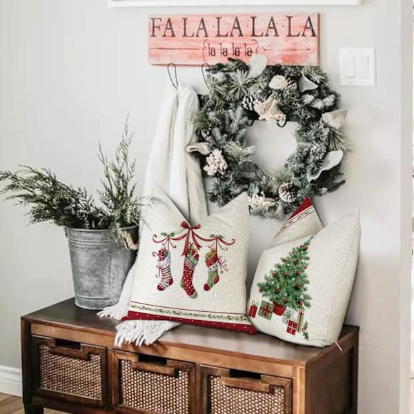 ##/Sett med 4 juleputetrekk - 45 x 45 cm Julenissen Elg De##/