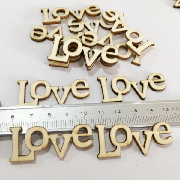/#/Tretrebokstaver for å dekorere LOVE/#/