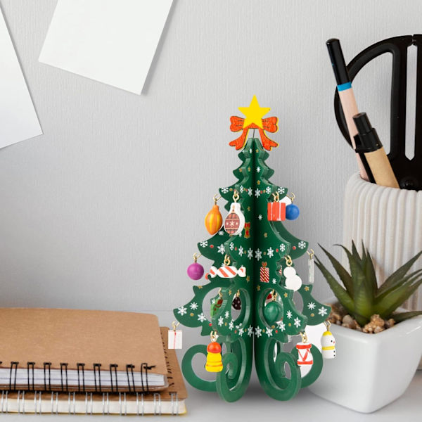 Julgransprydnad i trä - Grön 3D Mini Julgran med 24