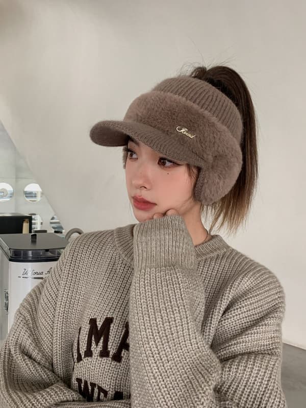 Varm hul topp hestehale strikket baseballcaps, khaki