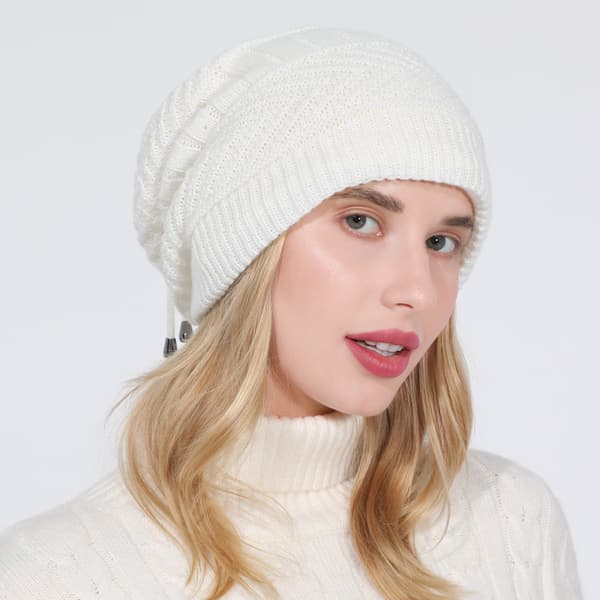 ##/Stickad mössa med pompom, hjortfläta, vintermössa, flätad mössa med hål##/