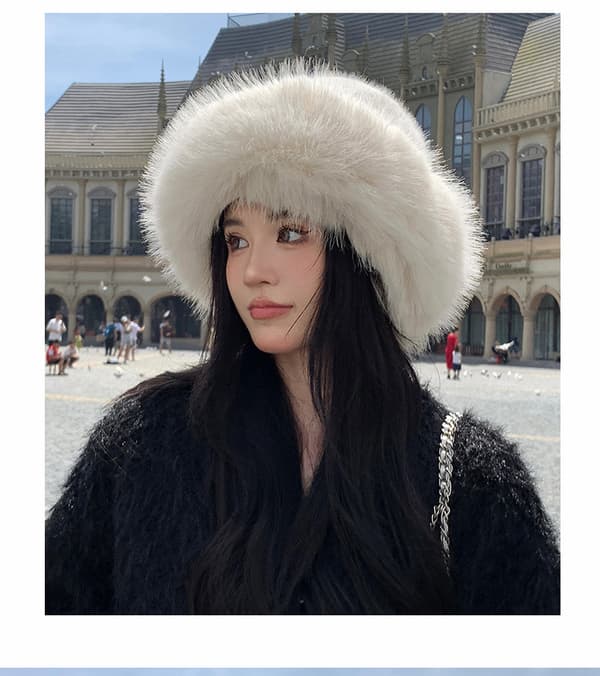 Faux mink pels hue, råhvid, plysset og varm