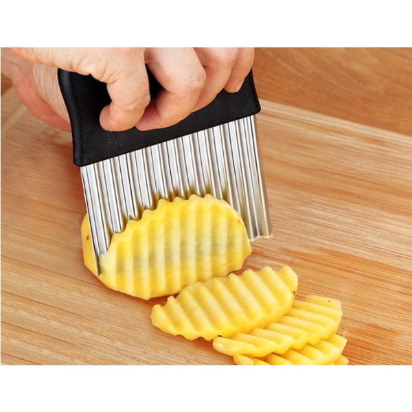 Köksprydnad med vågig kniv i rostfritt stål för att skära pommes frites