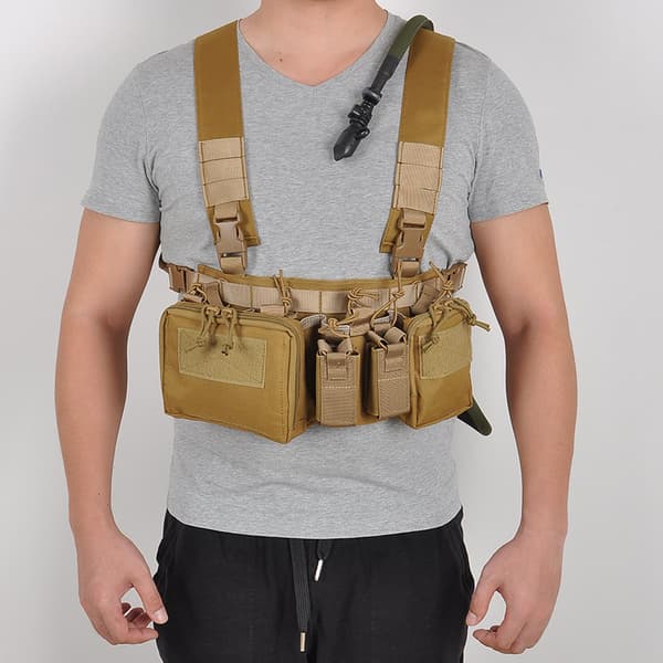 Multifunksjonell taktisk vest for militær ride trening