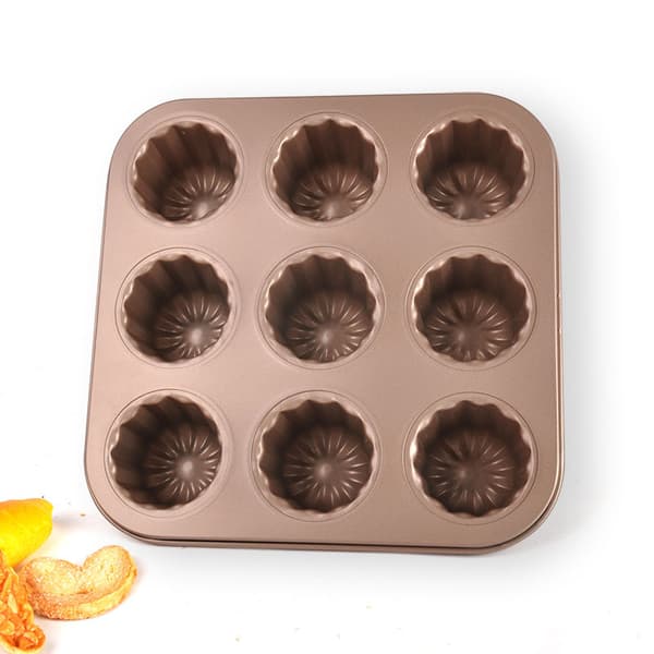 Kakeform, Karbonstål non-stick canelé-former