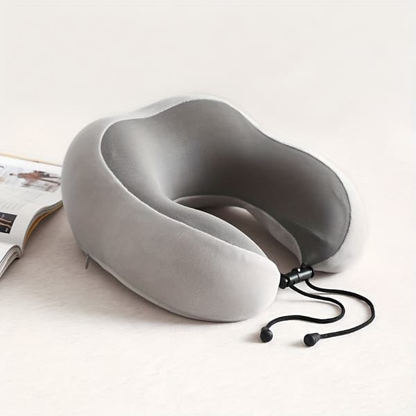 Ergonomisk U-formet Reisepute i Memory Foam, Blå