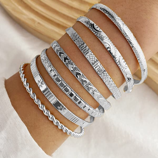 7 st armband, stapelbara guldpläterade armband, bleknar ej, presenter till kvinnor (silver)