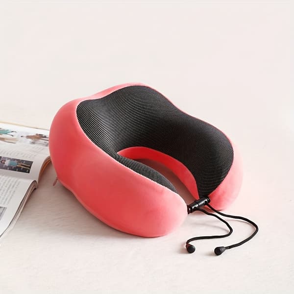 Ergonomisk U-formet reisepute i memory foam, rosa