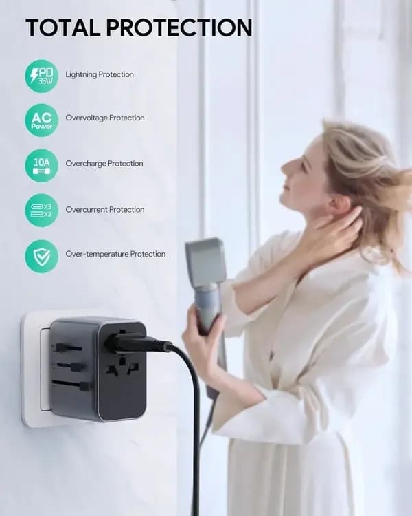 SiGN Universal Rejseadapter med USB-porte, 20W - Sort
