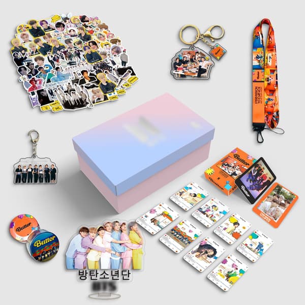 BTS Permission to Dance Periferi Support Presentpaket Stativ Nyckelring Dekal Presentask