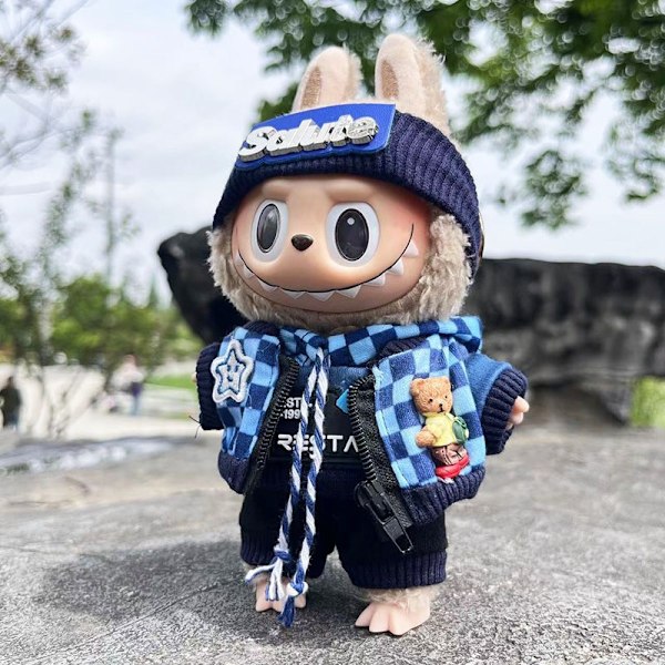 Blå trendig kostym, (endast kläder) 17cm hänge blind box macaron Labubu Labubu Time to chill dockkläder