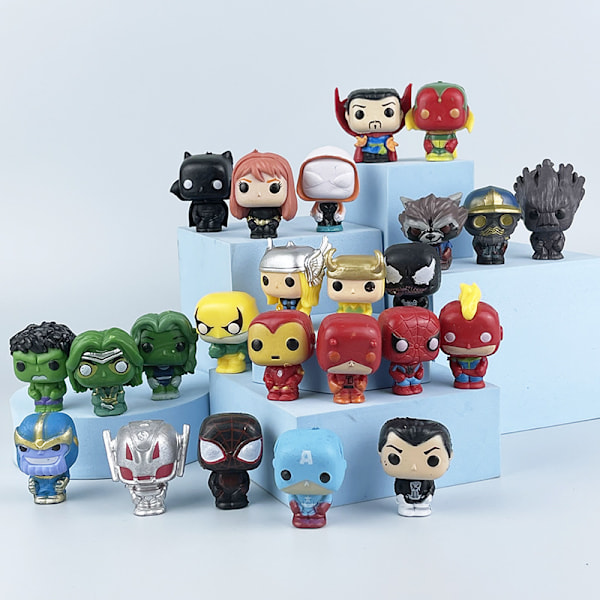 24-delt Q-versjon Infinity War figur skrivebordsdekorasjoner