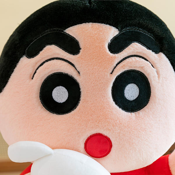 Söt Kramande Shin-chan Plyschleksak Mjuk Söt Cartoon Anime Sovdocka Docka Barnpresent