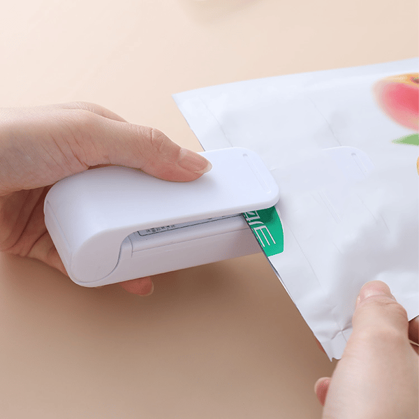 Mini Poseforsegler og Kutter USB Oppladbar Bærbar Hvit