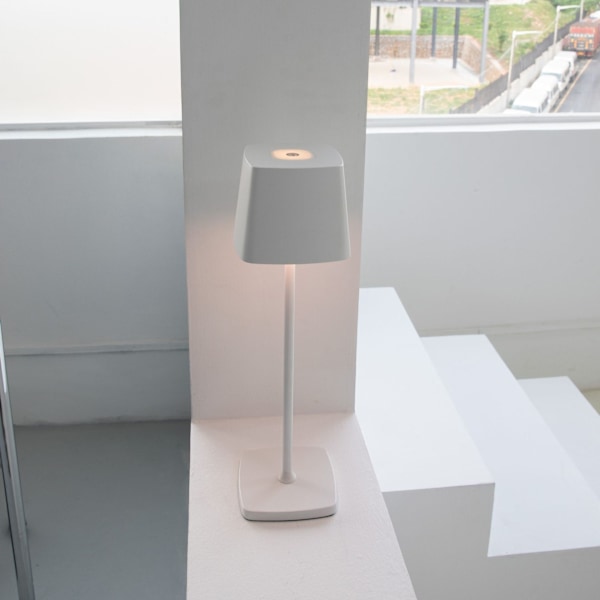 Ny bardekoration bordslampa, studie ögon skydd laddnings bordslampa sovrum atmosfär nattlampa