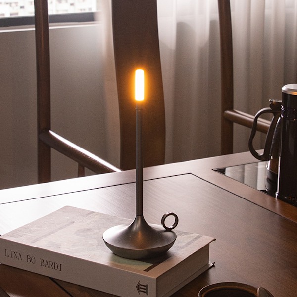 Europeisk lyxig enkel LED-laddningslampa för skrivbord, sovrum, nattduksbord, touch-atmosfärslampa, USB-lampa för utomhuscamping