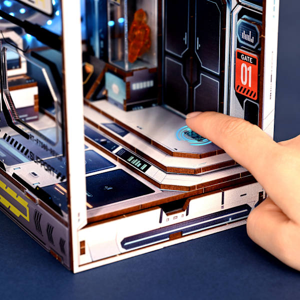 1-delt DIY rumskib sci-fi bog alien hub med astronauter fødselsdag gave håndlavede ornamenter, kreative sjove puslespil