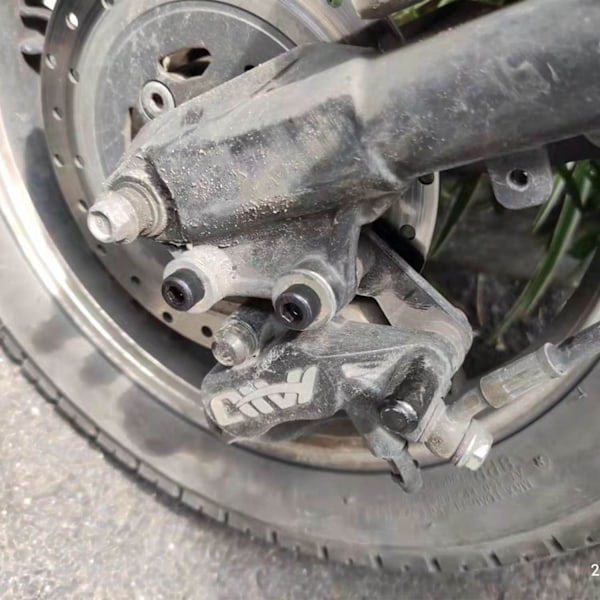 M8 Pultti, 10 Kappaletta M8 Ruuvi, Musta Ruostumaton Teräsruuvi, Hiiliteräs Kuusiopultti M8 x 30 mm, Hienoa Työtä, Soveltuu Teollisuuteen ja Mekaniikkaan