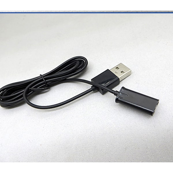 Kolme parranajokoneen USB-virtalähteen latauskaapelia sopii Fico FS37:lle