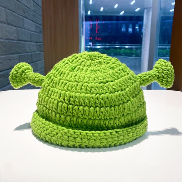 Handgjord stickad ullmössa Monster Shrek grön