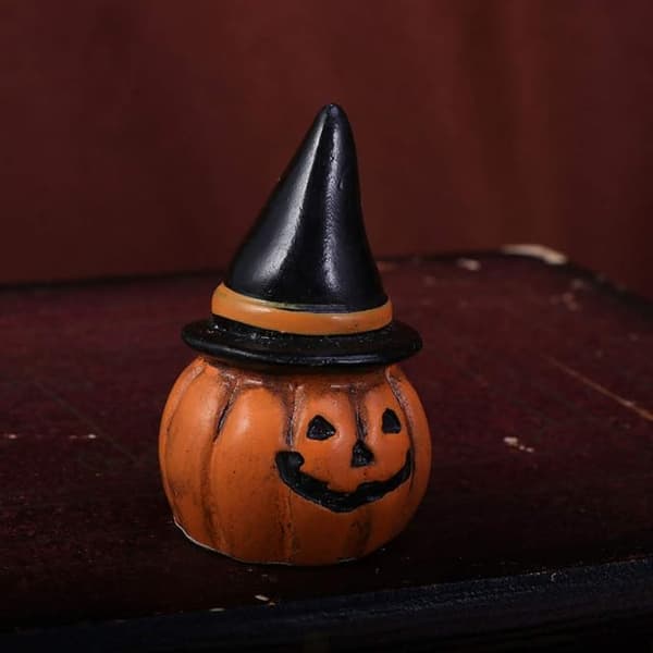 1 stk Halloween-dekorasjon Mini Resin Craft Gresskarhode med hatt H
