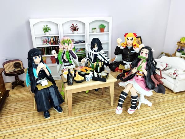 Obanai Figur Anime Demon Slayer Spiser Riskuler Sittende Positur D